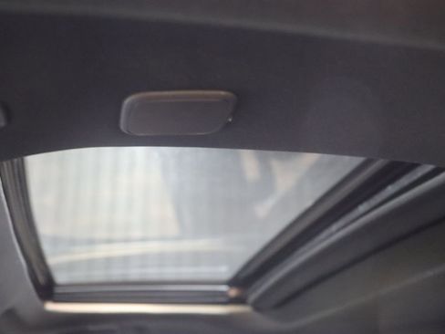 Used 2024 Toyota Tacoma Limited w/ Limited Package (LT) image 61