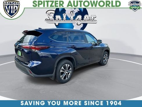 Used 2025 Toyota Highlander XLE AWD/4WD image 9