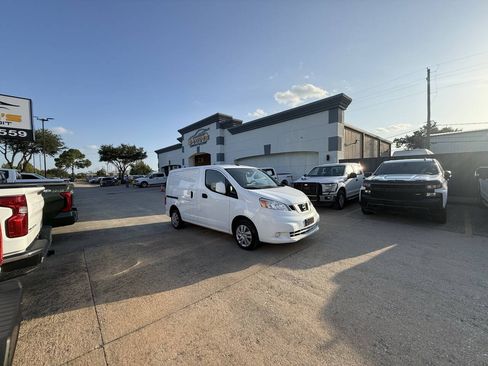 Used 2021 Nissan NV200 SV w/ Back Door Glass Package FWD image 36