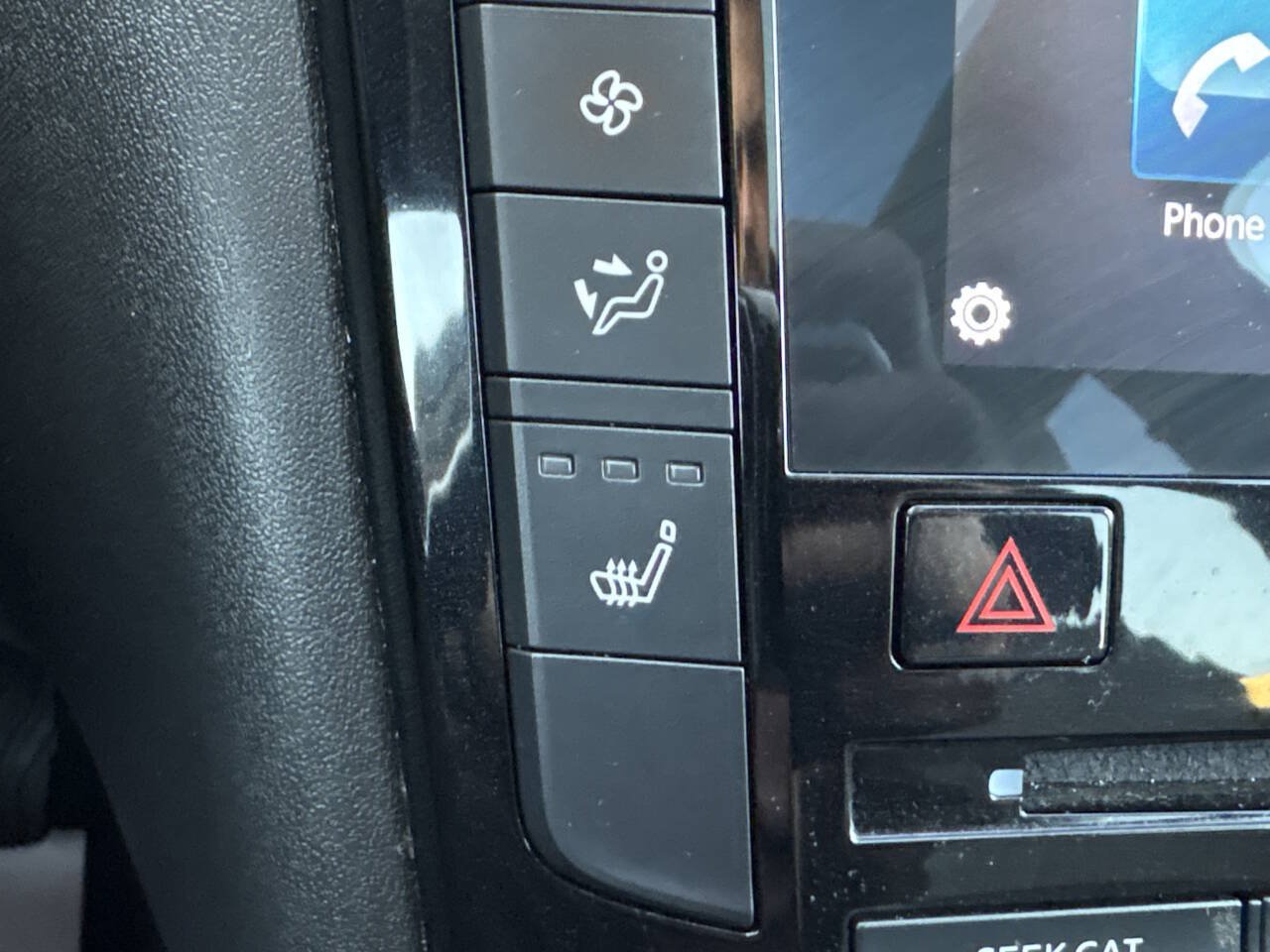 Used 2019 INFINITI QX50 Essential w/ Premium Heat Package AWD/4WD image 11