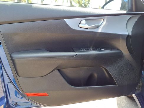 Certified 2023 Kia Forte LXS w/ LXS Technology Package FWD image 21