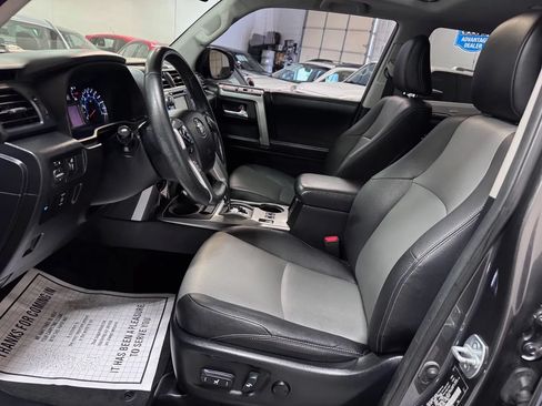 Used 2014 Toyota 4Runner SR5 Premium w/ Convenience Package AWD/4WD image 14