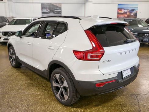 New 2026 Volvo XC40 B5 Plus w/ Climate Package image 7