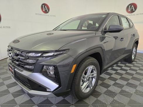 New 2026 Hyundai Tucson SE image 2