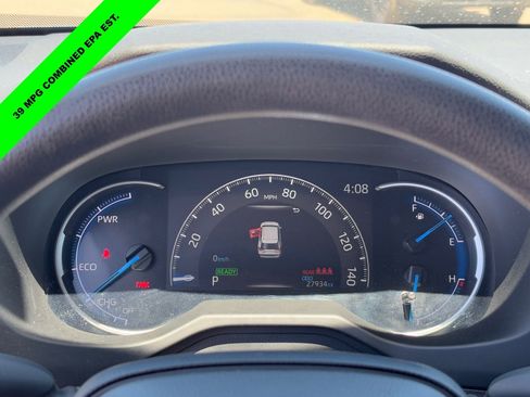 Used 2025 Toyota RAV4 LE AWD/4WD image 21
