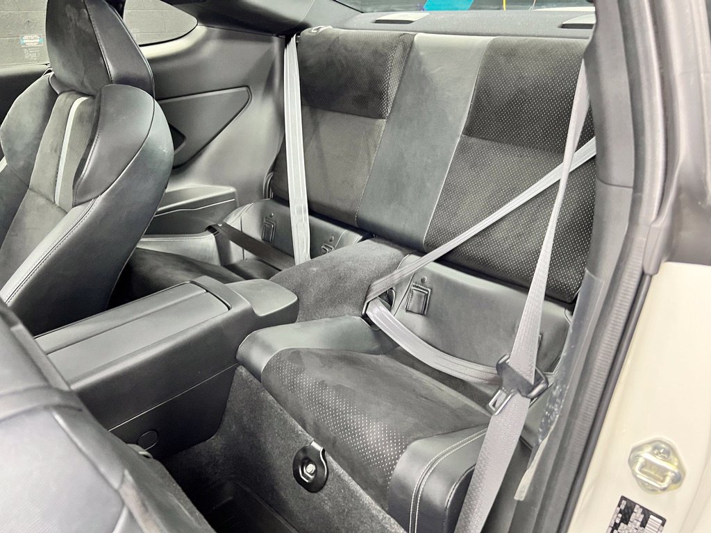 Used 2023 Toyota GR86 Premium w/ ALL Weather Mat Package (TMS) RWD image 17