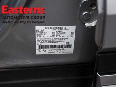 Used 2024 Ford Explorer Limited image 36