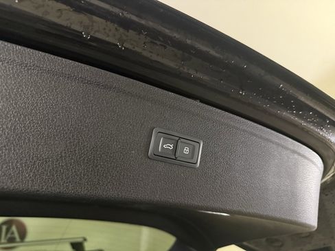 Used 2021 Audi Q5 2.0T Premium w/ Convenience Package image 39