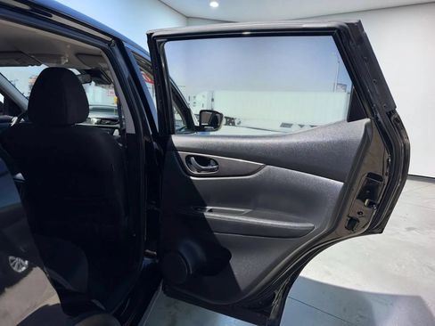 Used 2021 Nissan Rogue Sport S FWD image 20