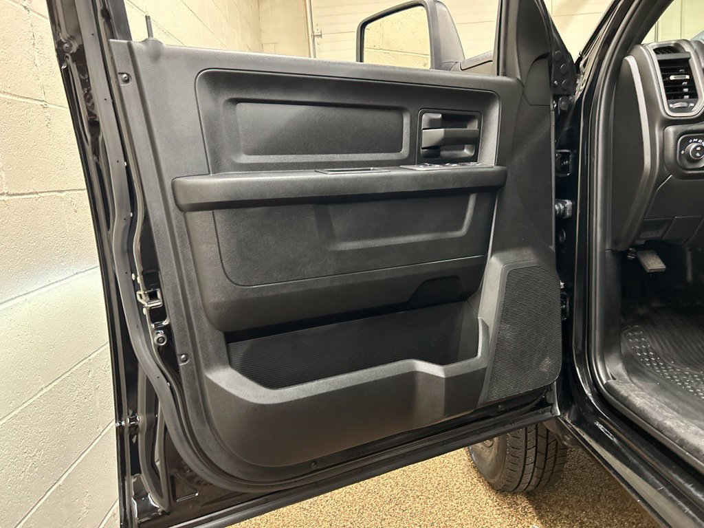 Used 2025 RAM 3500 Tradesman AWD/4WD image 13