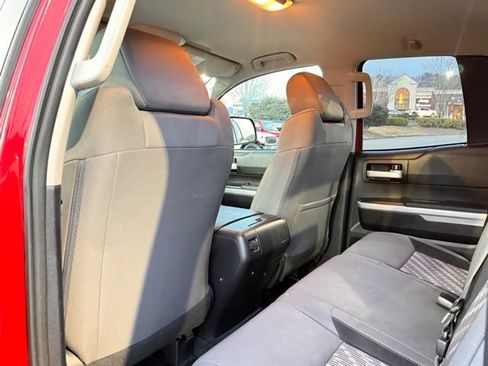 Used 2019 Toyota Tundra SR5 w/ SR5 Upgrade Package image 27