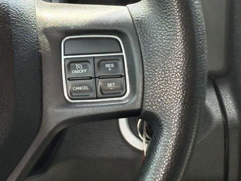Used 2014 RAM 2500 Tradesman w/ Chrome Appearance Group AWD/4WD image 8