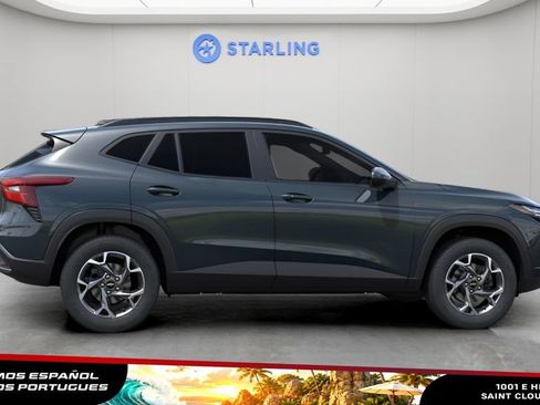 New 2026 Chevrolet Trax LT FWD image 4