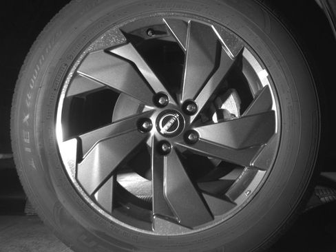 Used 2025 Nissan Rogue SV FWD image 13