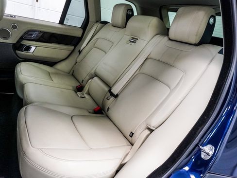 Used 2020 Land Rover Range Rover HSE image 20