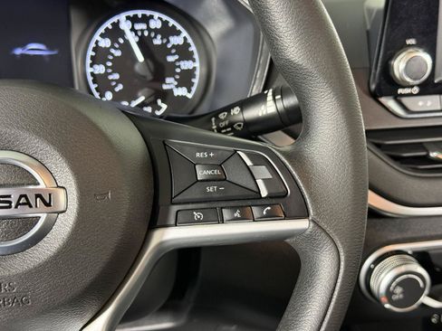 Used 2021 Nissan Altima 2.5 S FWD image 9