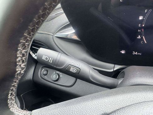 Used 2025 Buick Envista Avenir FWD image 25