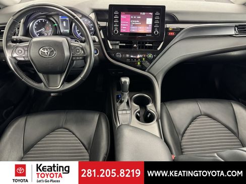 Certified 2023 Toyota Camry SE w/ Convenience Package image 24