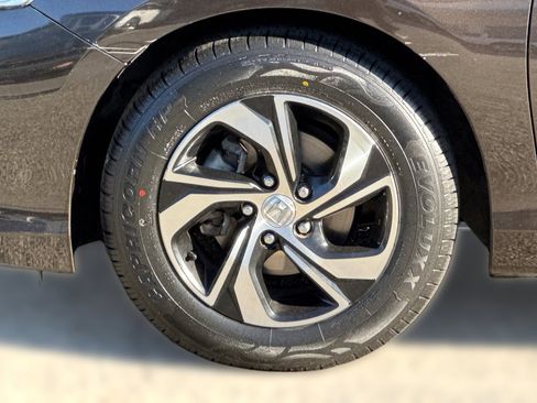 Used 2017 Honda Accord LX image 11
