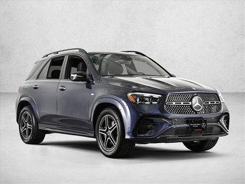Used 2025 Mercedes-Benz GLE 450e 4MATIC image 3