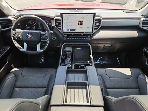 Used 2022 Toyota Tundra Limited w/ Power Package AWD/4WD image 21