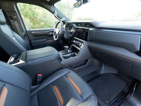 Used 2024 GMC Sierra 1500 AT4 w/ Technology Package image 26