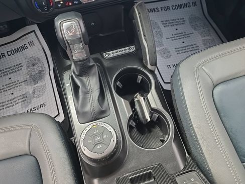Used 2022 Ford Bronco Outer Banks AWD/4WD image 37