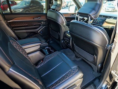 Used 2021 Jeep Grand Cherokee L Summit w/ MOPAR Finishing Package image 34