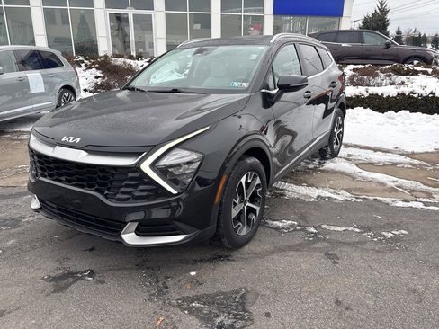 Used 2023 Kia Sportage EX image 9