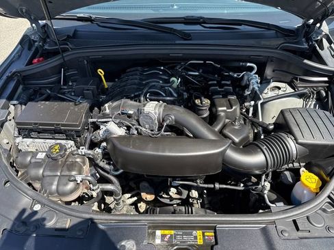 Used 2025 Dodge Durango GT AWD/4WD image 29