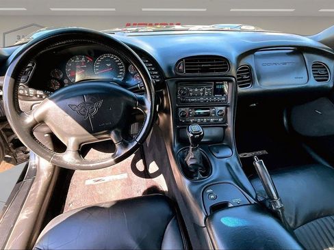 Used 2002 Chevrolet Corvette Z06 w/ Memory Pkg RWD image 7