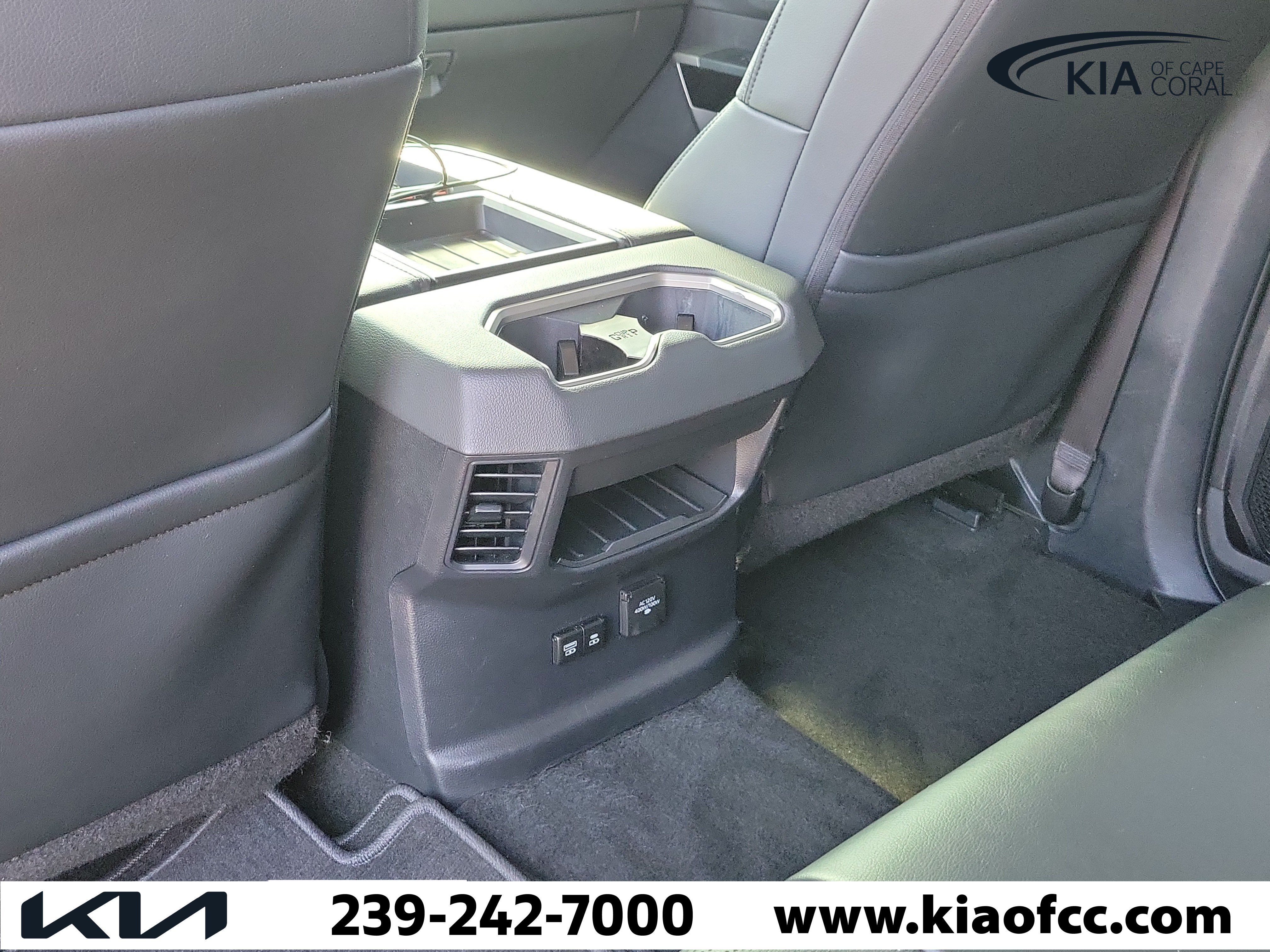 Used 2023 Toyota Tundra Limited w/ Power Package RWD image 12