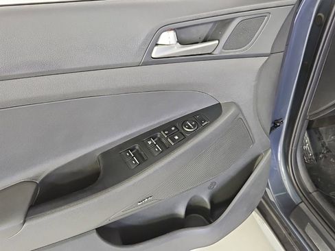 Used 2020 Hyundai Tucson Limited FWD image 12