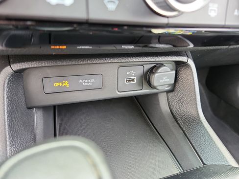 Used 2023 Honda Civic Sport image 24