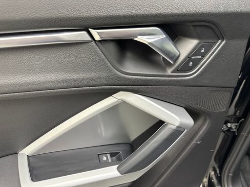 Used 2020 Audi Q3 2.0T Premium w/ Convenience Package image 38