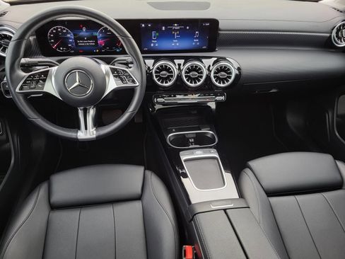 Used 2024 Mercedes-Benz CLA 250 4MATIC image 2