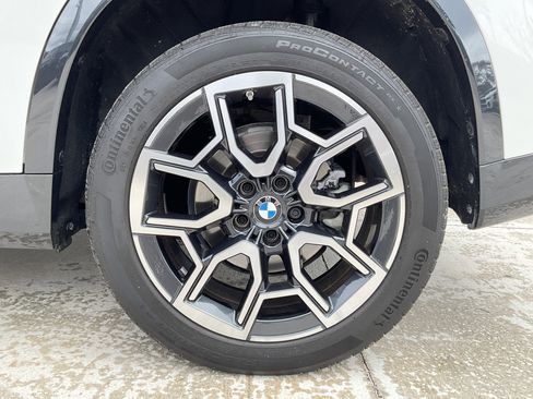 Certified 2024 BMW X1 xDrive28i w/ Convenience Package image 7
