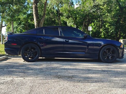 Used 2013 Dodge Charger SXT w/ Rallye Appearance Group RWD image 3