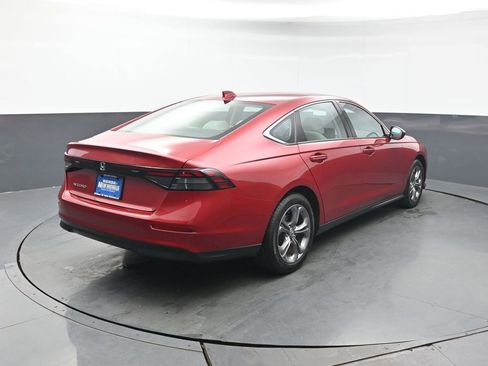 Certified 2023 Honda Accord EX image 6