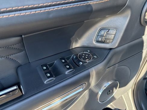 Used 2023 Ford Expedition Max Platinum image 25