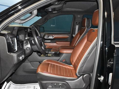 Used 2024 GMC Sierra 1500 Denali Ultimate AWD/4WD image 7