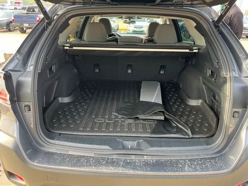 Used 2023 Subaru Outback Premium image 19