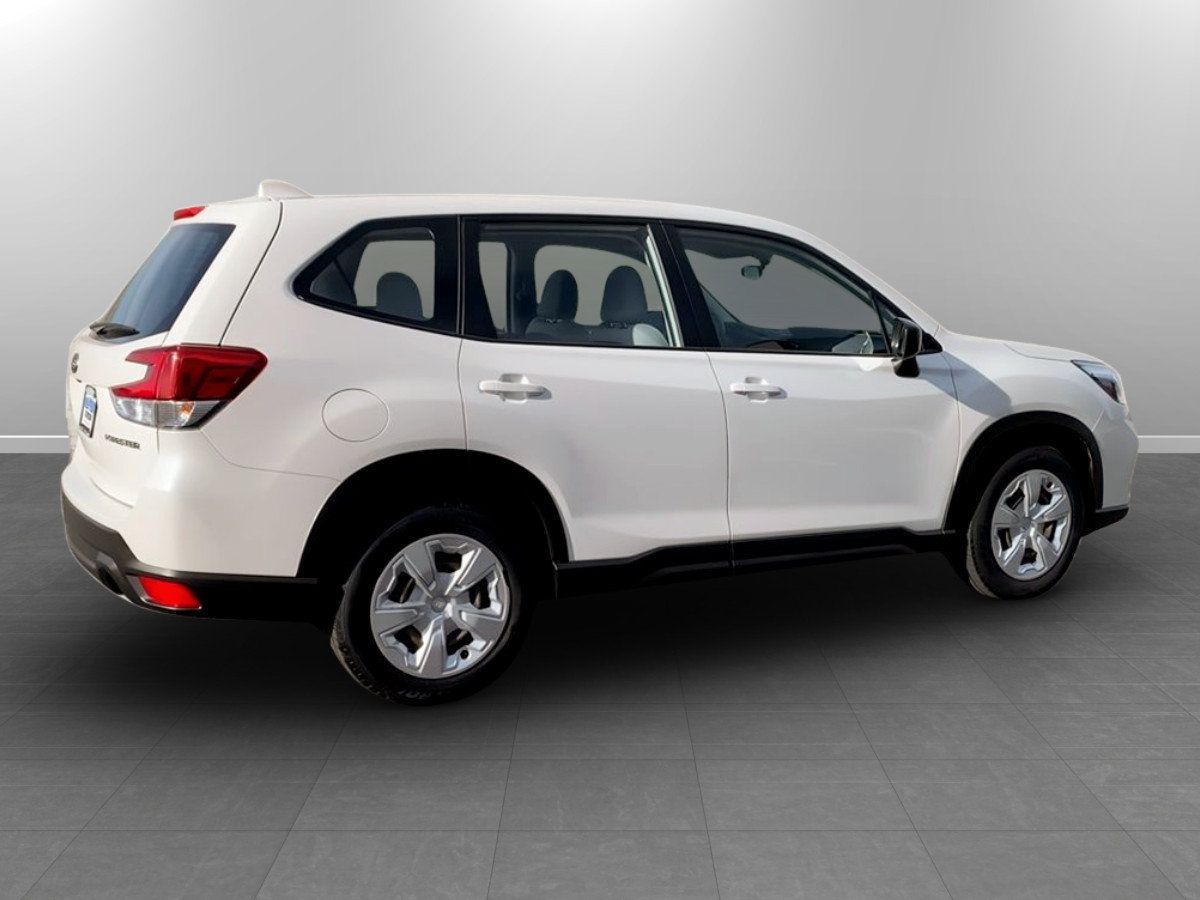 Used 2021 Subaru Forester Premium AWD/4WD image 7