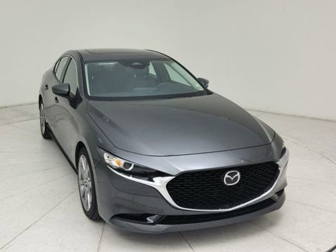 Used 2024 MAZDA MAZDA3 s FWD image 8