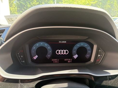 Used 2023 Audi Q3 2.0T Premium w/ Black Optic Sport Package AWD/4WD image 2