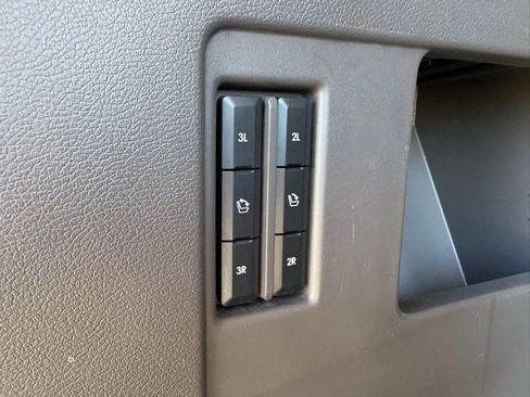 Used 2022 Lincoln Navigator Reserve image 36