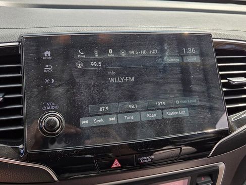 Certified 2021 Honda Pilot Special Edition image 30