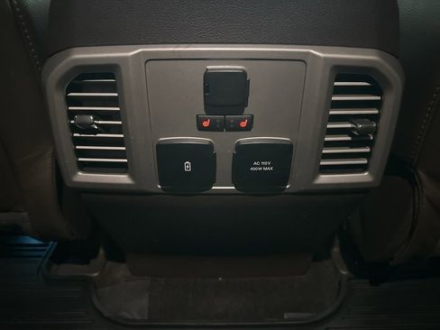 Used 2018 Ford F150 King Ranch image 23