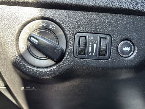 Used 2023 Dodge Charger SXT image 36