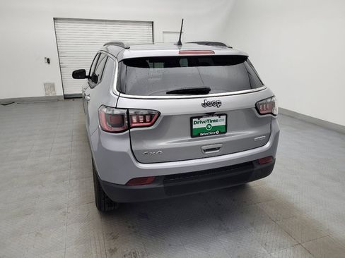 Used 2024 Jeep Compass Latitude image 6